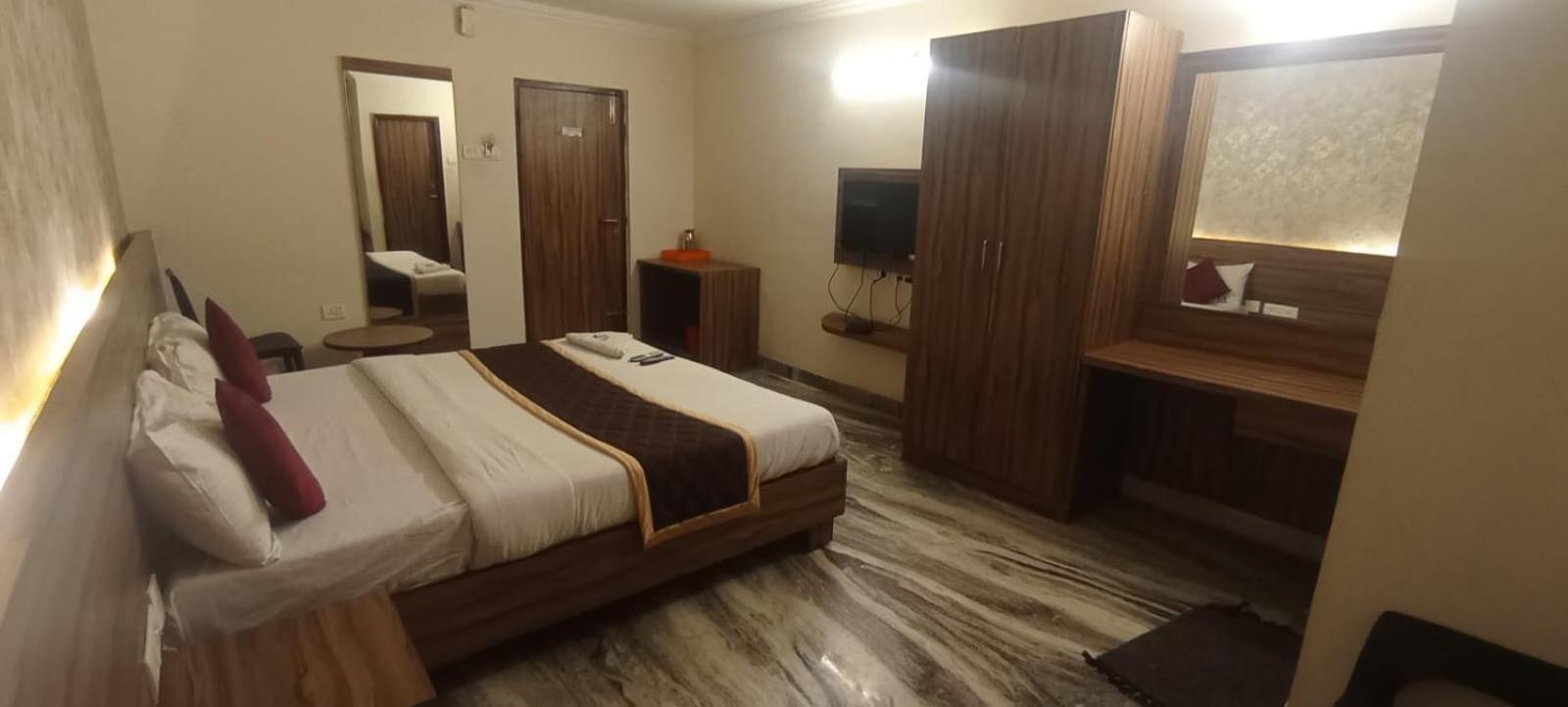 Hotel Raj Meridian, Tambaram شيناي المظهر الخارجي الصورة